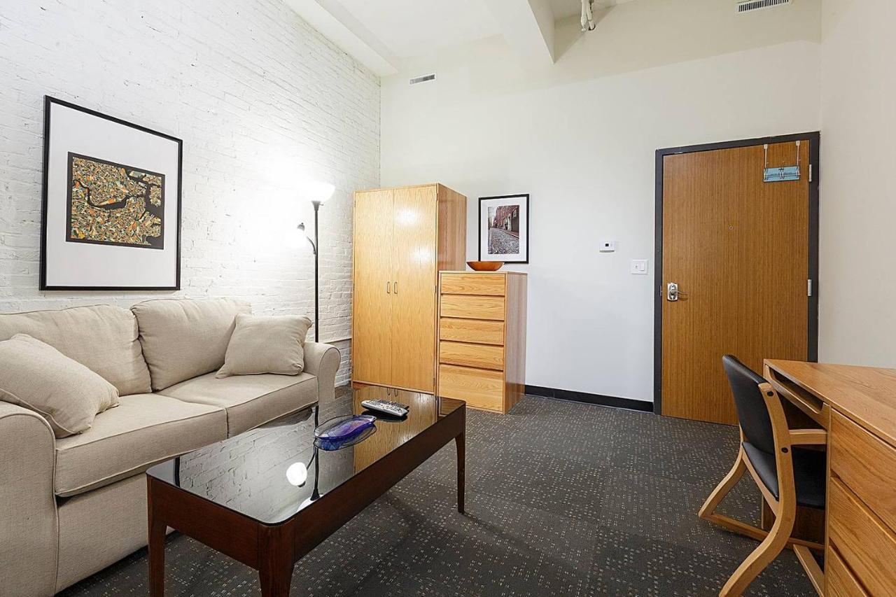 Studio Ready 4 Students & Traveling Professionals! 310 Lejlighed Boston Eksteriør billede